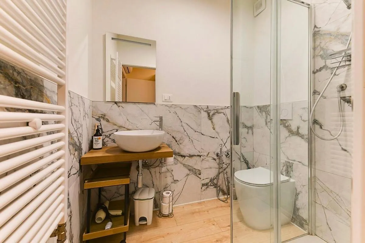Lejlighed Centro Storico - 3 Camere - 2 Bagni E Free Wi-Fi Modena